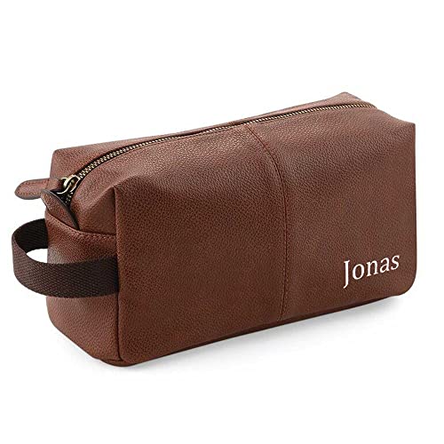 Kulturtasche Männer - personalisierte Geschenke mit Name - Vatertag Geburtstagsgeschenk Reisetasche zum aufhängen Kunstleder braun Kulturtasche Männer - personalisierte Geschenke mit Name - Vatertag Geburtstagsgeschenk Reisetasche zum aufhängen Kunstleder braun von mamir home
