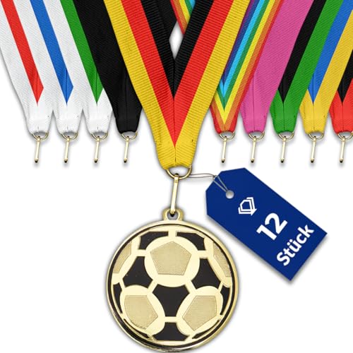 pokal-fabrik.de - Fussball-Medaillen 12 Stück Set Metall mit Wunschtext - Fussballmedaille golden zum Umhängen für Siegerehrungen - Medaillen Kinder mit Band nach Wahl für Vereine & Turniere pokal-fabrik.de - Fussball-Medaillen 12 Stück Set Metall mit Wunschtext - Fussballmedaille golden zum Umhängen für Siegerehrungen - Medaillen Kinder mit Band nach Wahl für Vereine & Turniere von pokal-fabrik.de
